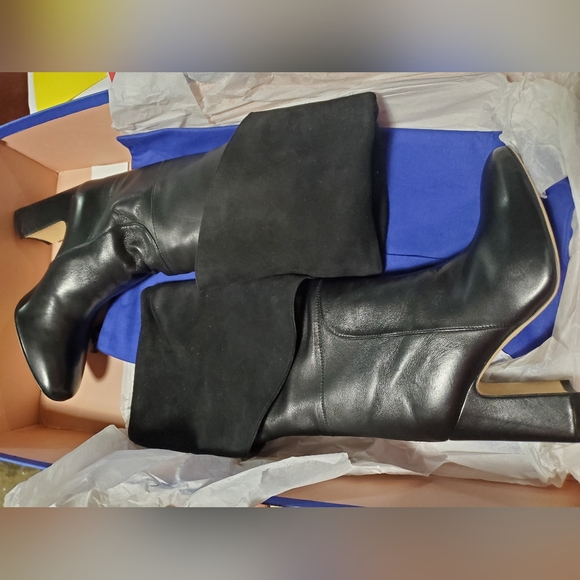 NIB $795 6.6 Stuart Weitzman boots - Picture 1 of 5